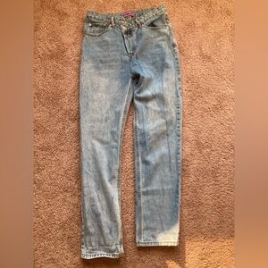Edikted jean’s size medium